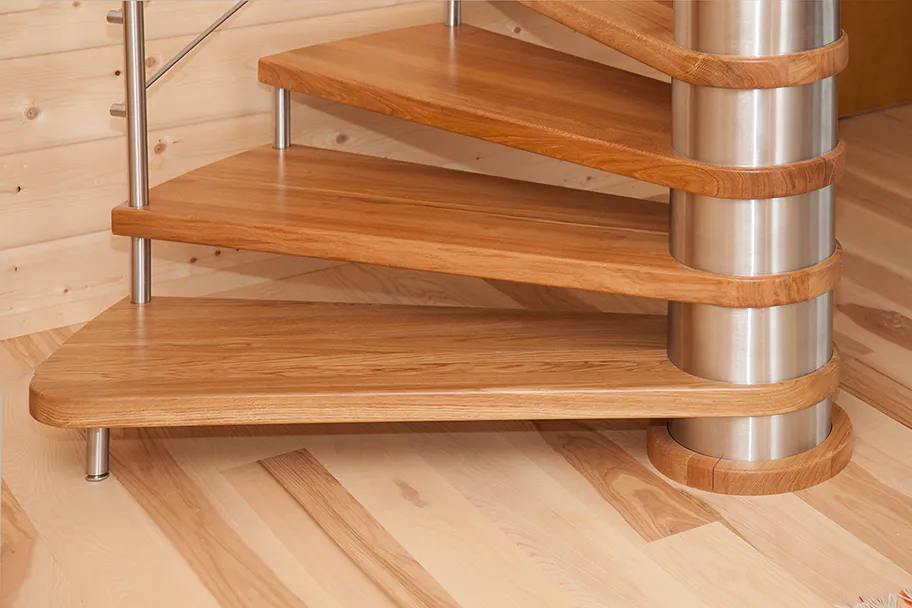 008-Spindeltreppe-Nobile-Holz Edelstahl-Eiche